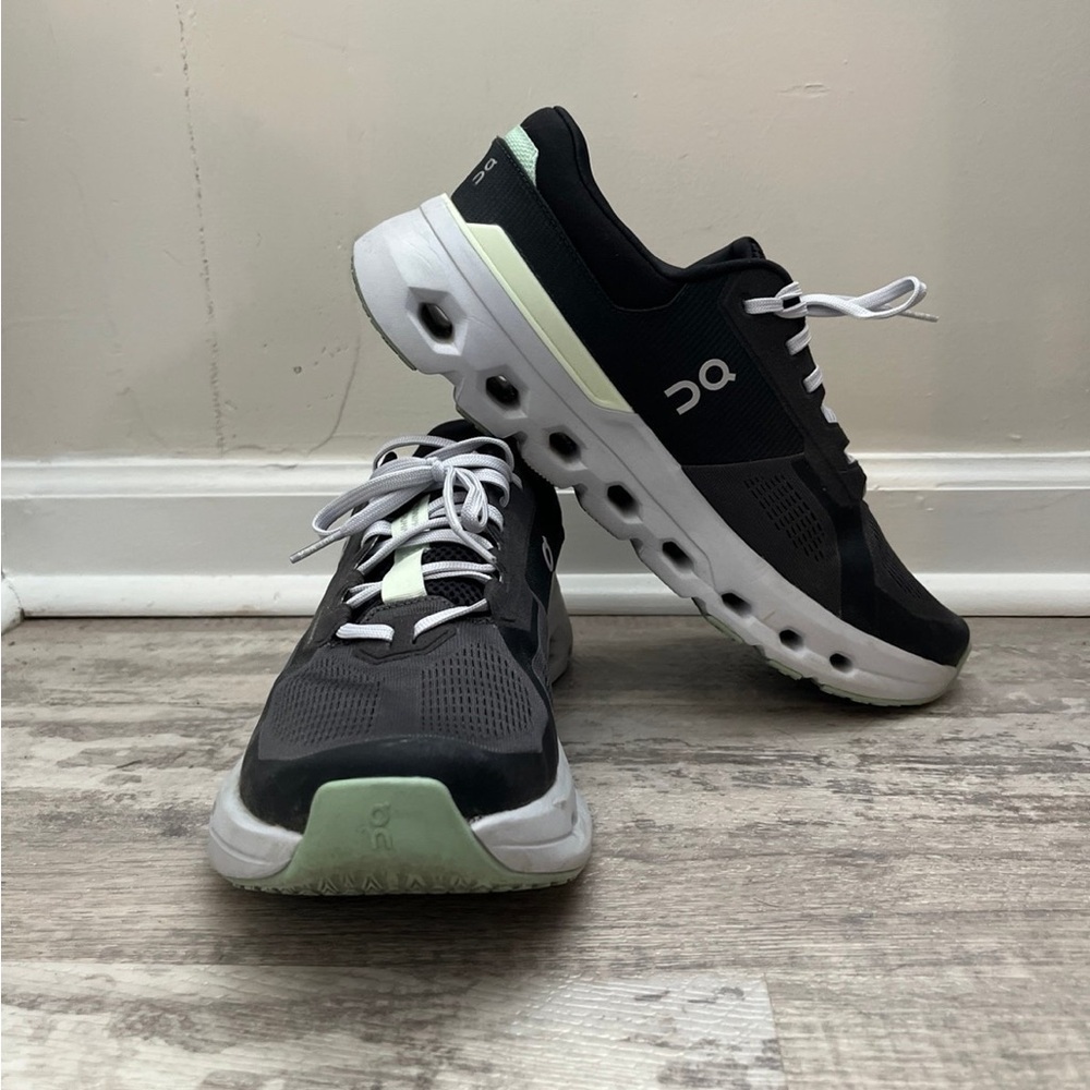 On Cloudrunner 2 - Women’s 11